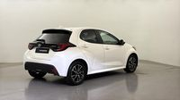 Toyota Yaris 116h Design 5p MY22 — photo 5