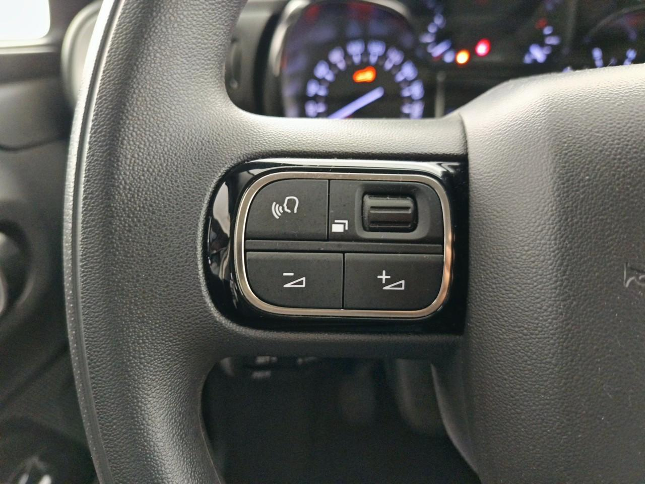 Citroën C3 puretech 83 ch bvm5 max — photo 17