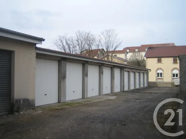 Garage/Parking
