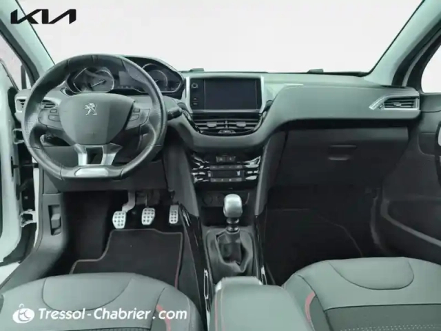 Peugeot 2008 puretech 130ch s&amp;s bvm6 gt line — photo 10