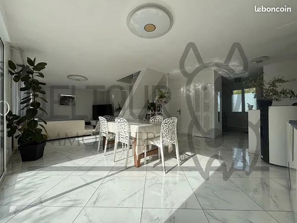 Maison 6 pièces 121 m²
