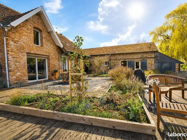 Ferme 7 pièces 300 m²