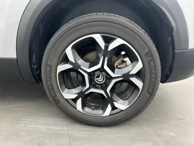 Citroën C5 Aircross hybride rechargeable 225 e-eat8 — photo 13