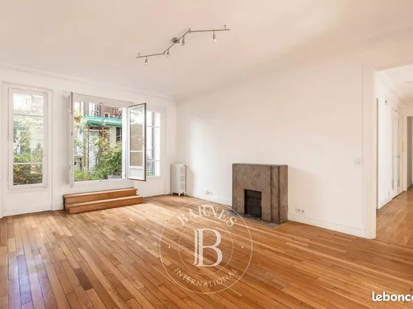 Appartement 6 pièces 184 m²