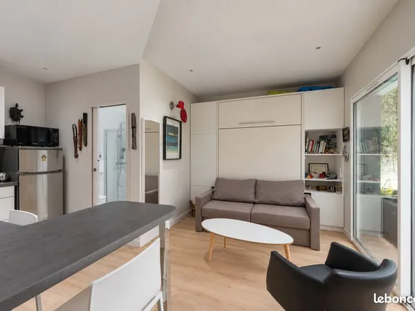 T1 meublé avec cour/terrasse privative - Immeuble de charme à Bordeaux