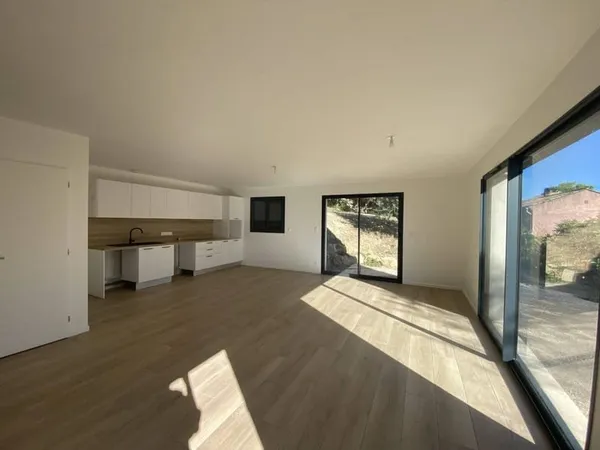 Villa 4 pièces 94 m²