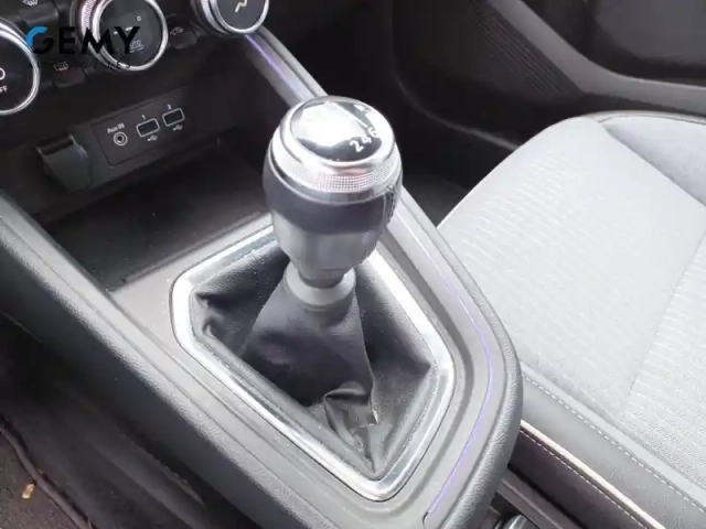 Renault Clio tce 90 - 21n — photo 18