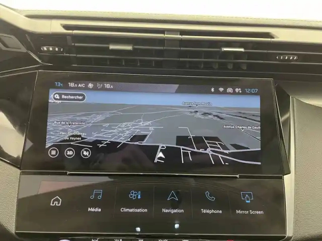 Peugeot 308 hybrid 136 e-dcs6 — photo 20