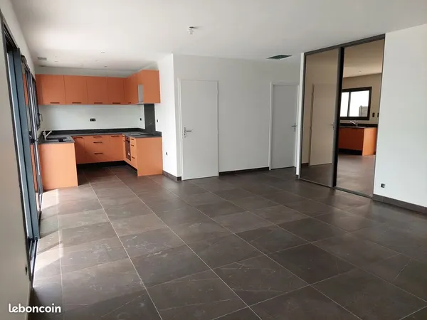 Tournefeuille centre T3 68 m² rénové à neuf avec jardin arboré de 170 m² 272000