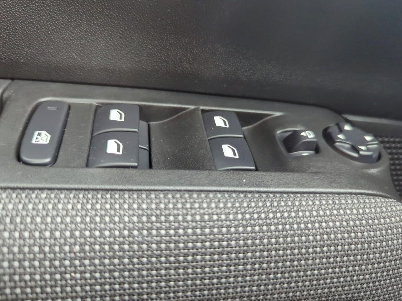 Citroën C3 Aircross puretech 110 s&s bvm6 max — photo 22