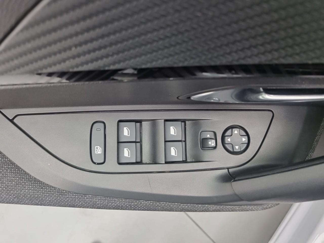 Peugeot 2008 100 s&s bvm6 style — photo 20