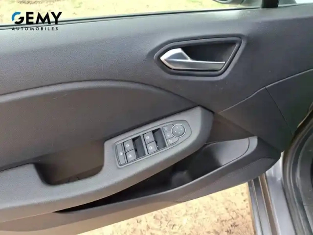 Renault Clio tce 90 — photo 12
