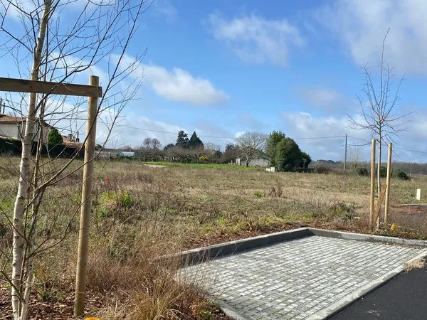 Terrain constructible 582m²