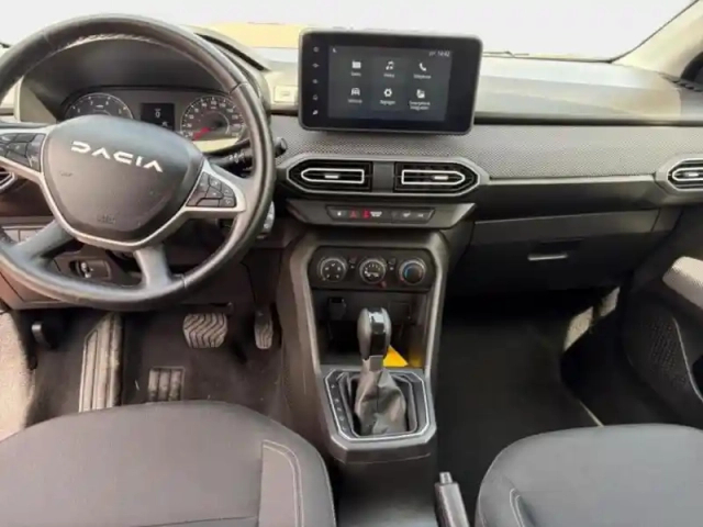 Dacia Sandero 1.0 tce 90ch expression cvt — photo 13