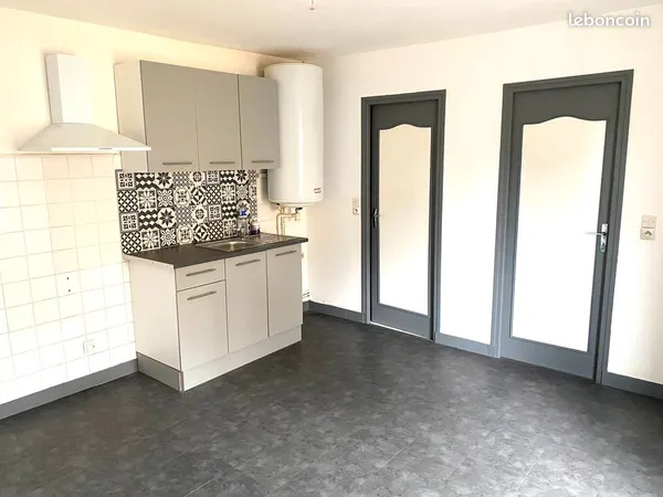 Appartement F3 VRIGNE AUX BOIS