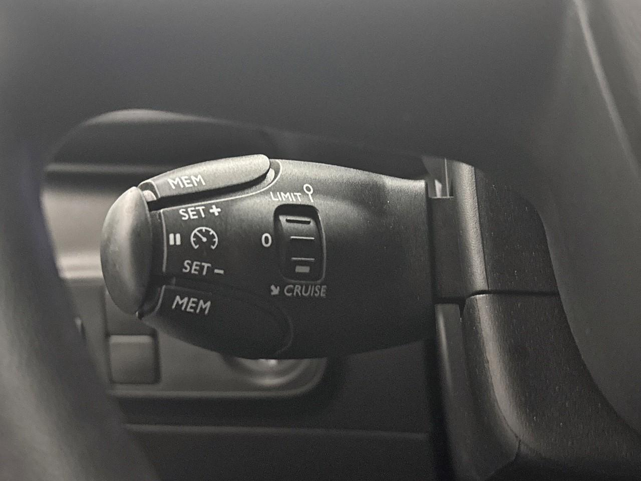 Citroën C3 puretech 110 s&s eat6 shine — photo 29