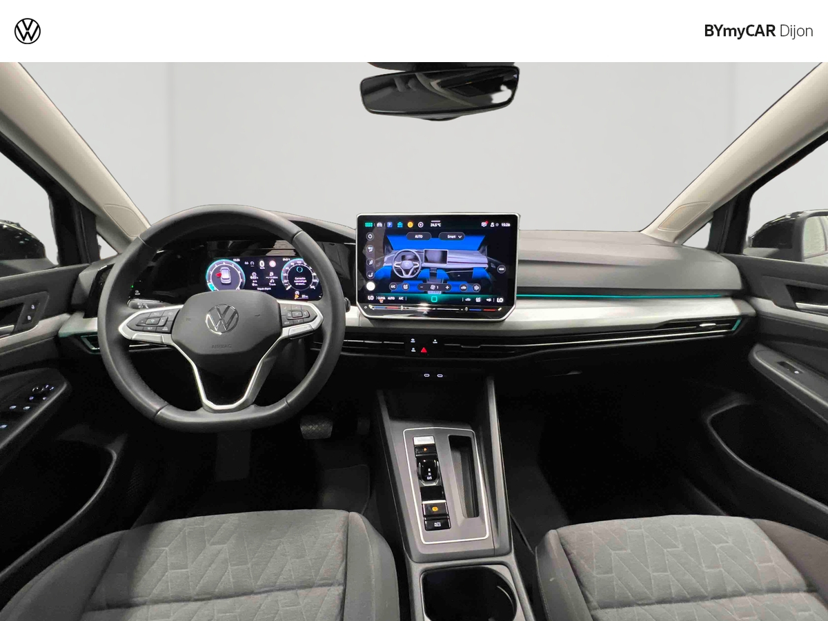 Volkswagen Golf 1.5 eTSI EVO2 116 DSG7 — photo 9