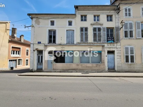 Immeuble 305 m²