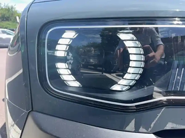 Renault 4 renault  e-tech electrique 150 ch autonomie confort — photo 12