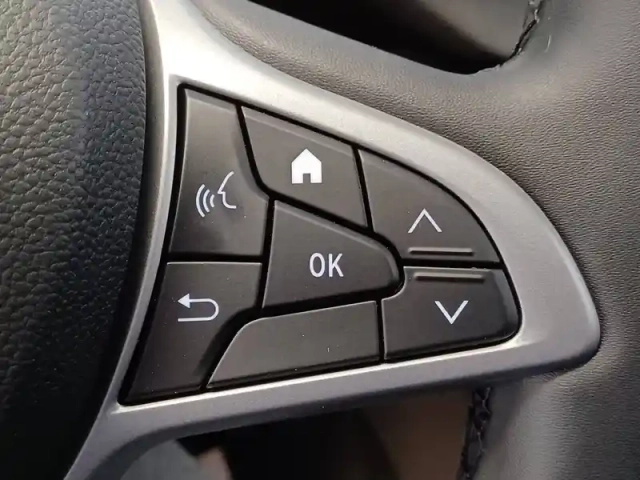 Dacia Sandero sce 65 — photo 20