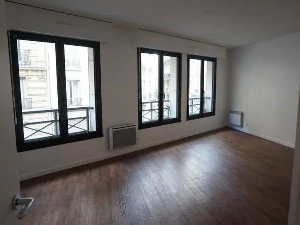 STUDIO MODERNE