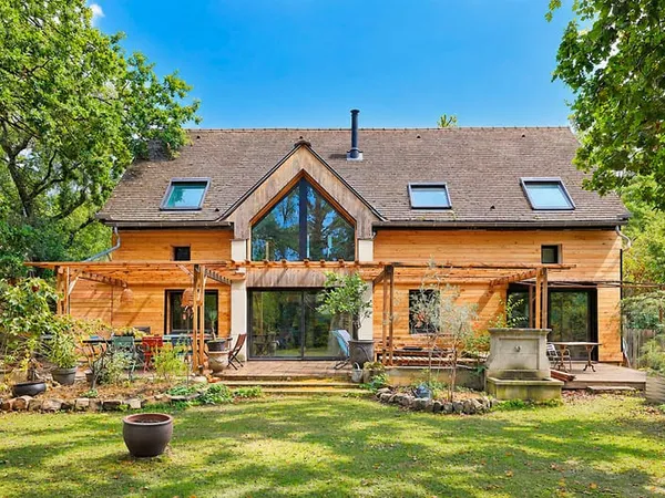 Maison contemporaine à Samois sur seine, au coeur de la nature
