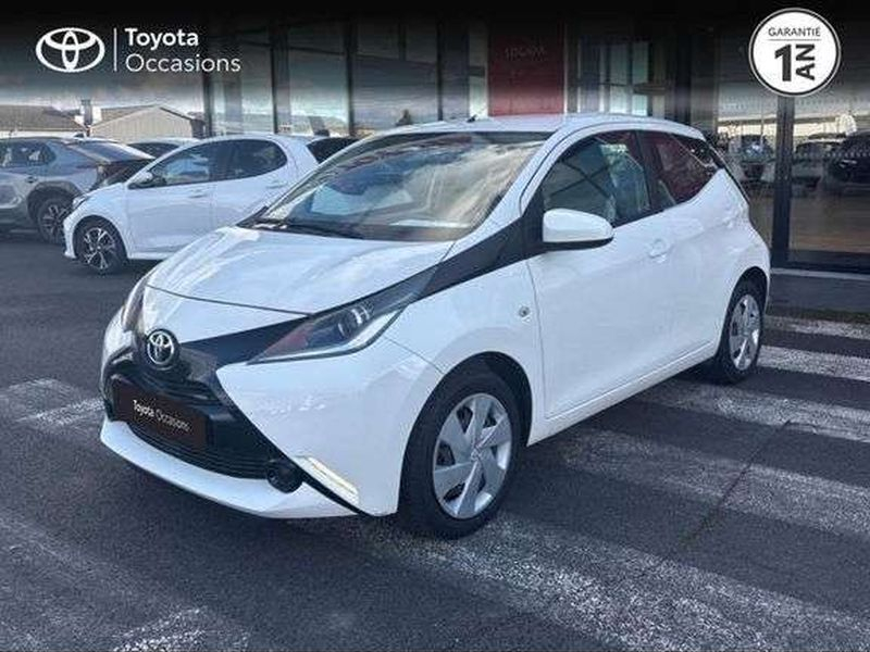 Toyota AYGO Toyota Aygo 1.0 VVT-i 69ch x-play 5p — photo 1