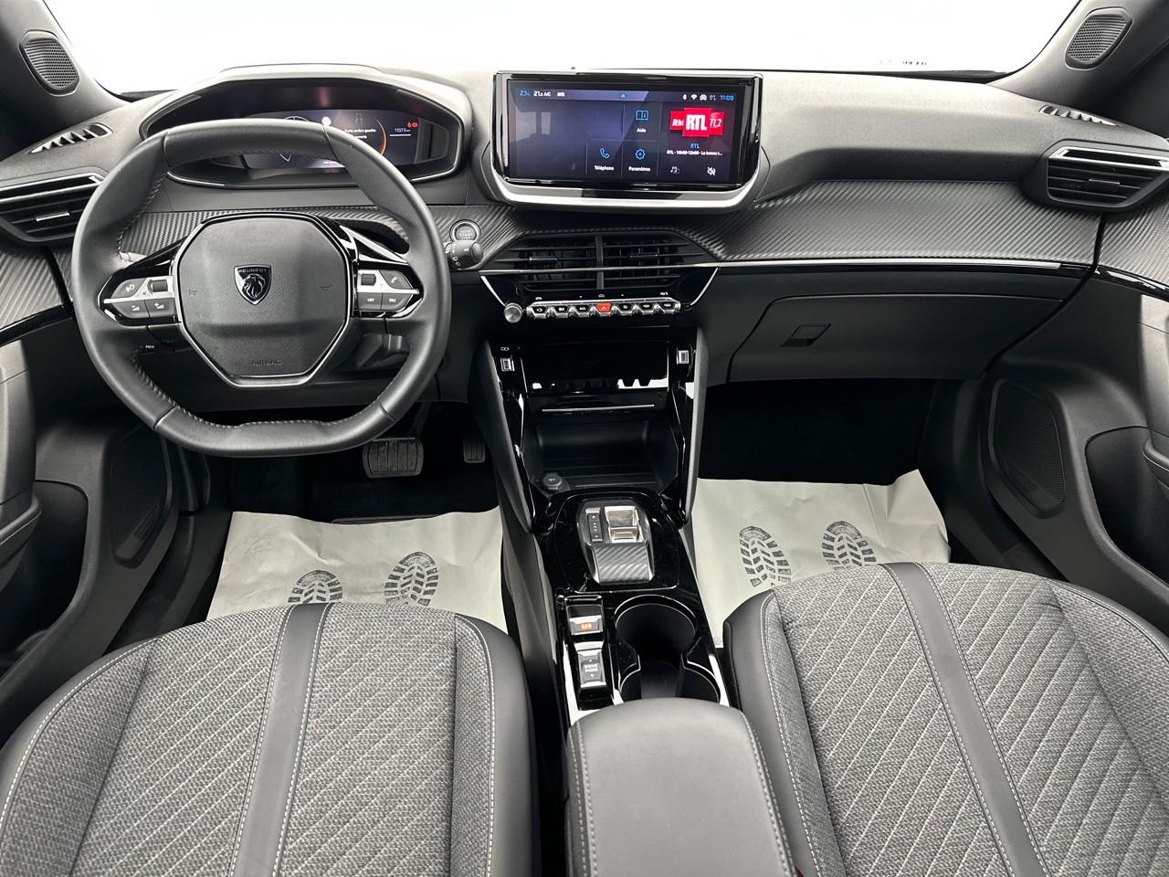 Peugeot 2008 electrique 54 kwh 156 ch allure — photo 11