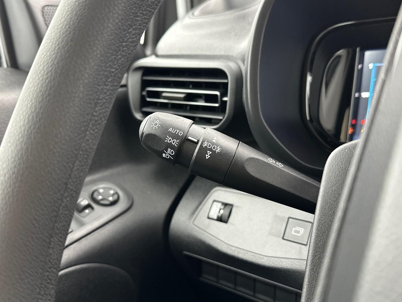 Citroën Berlingo van m diesel 100 ch manuelle — photo 20