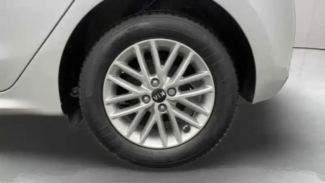Kia Rio 1.2l mpi 84 ch isg — photo 11
