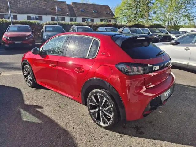 Peugeot 208 puretech 100 s&amp;s eat8 — photo 7