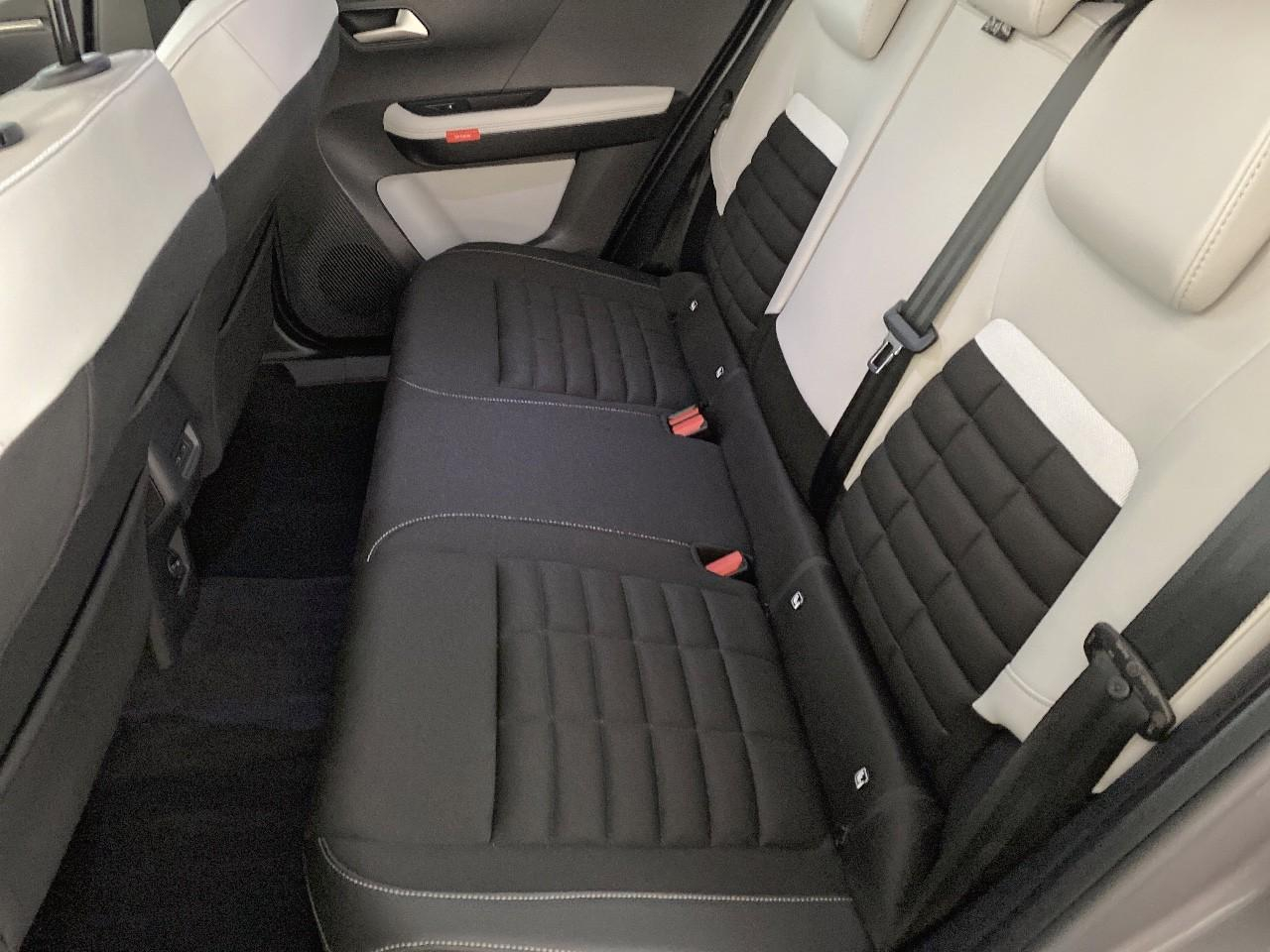 Citroën C3 Aircross hybride 145 ch aut max — photo 10