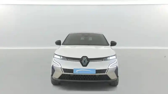 Renault Megane e-tech 220 ch autonomie confort gsr2 — photo 33