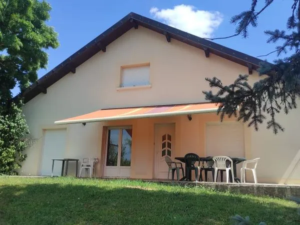 Villa T6 sur 3000 m2