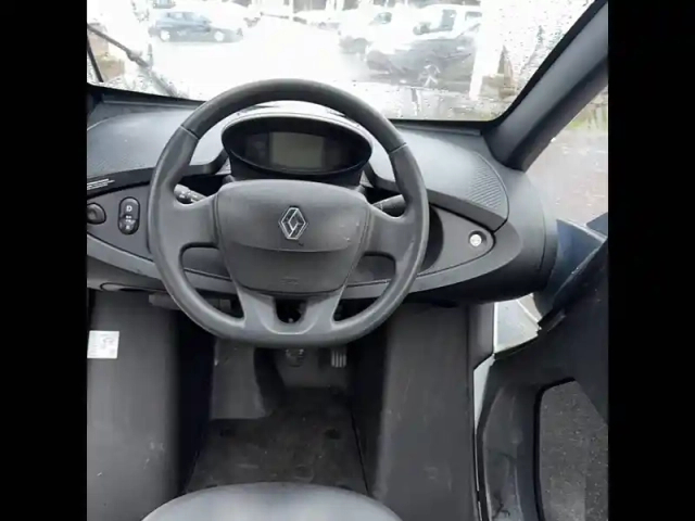 Renault Twizy 80 — photo 10