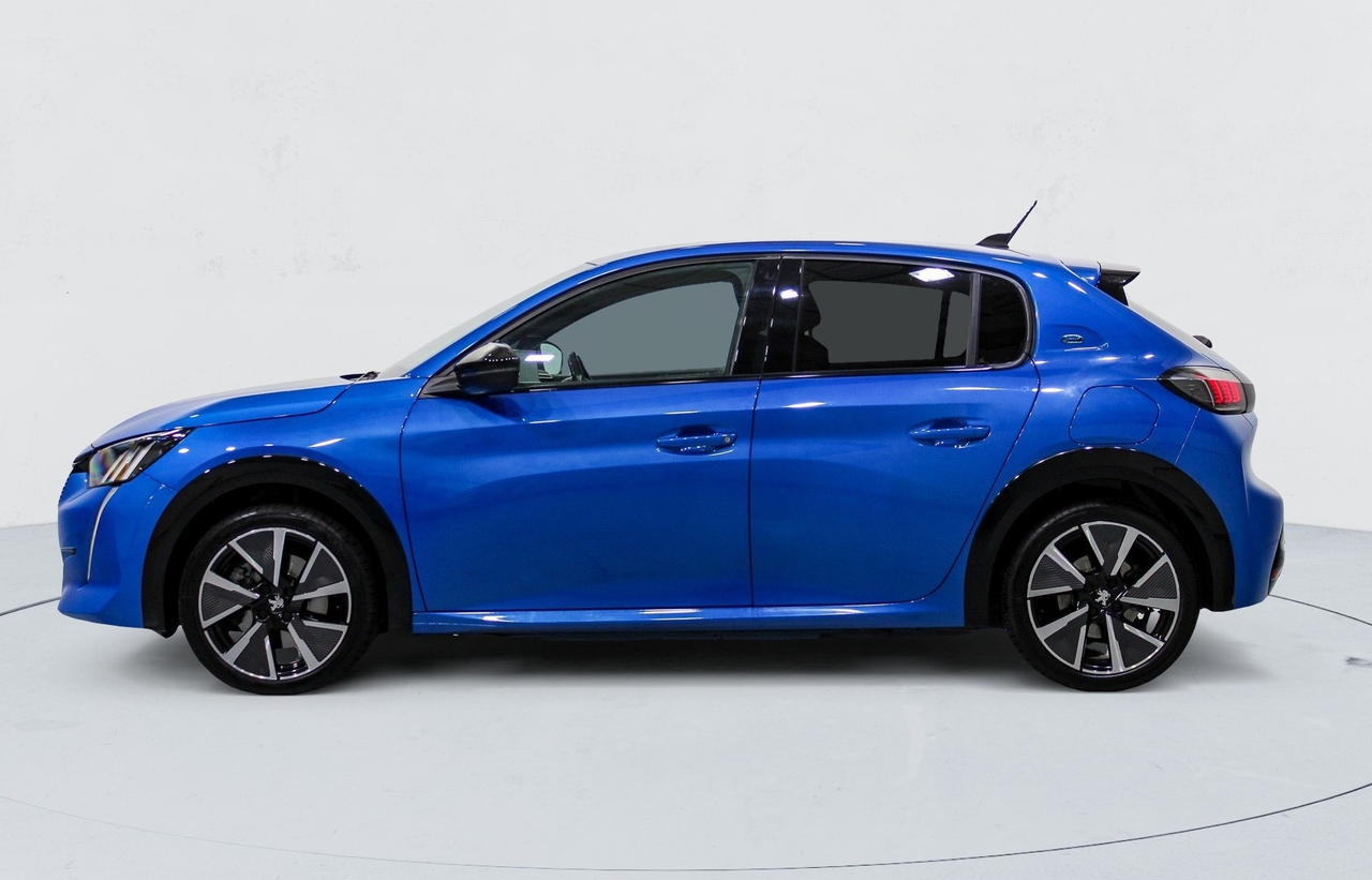 Peugeot 208 — photo 2