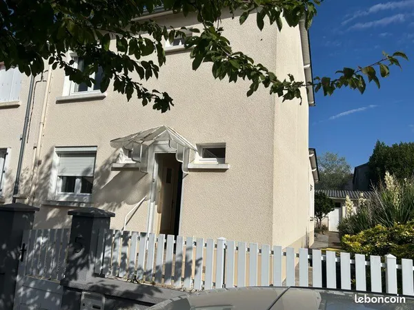 Maison Rennes pigeon blanc