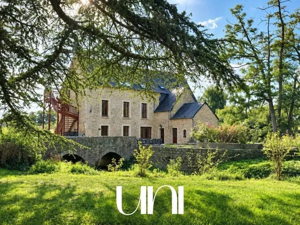 Ensemble immobilier de 6 gîtes - VAUCELLES