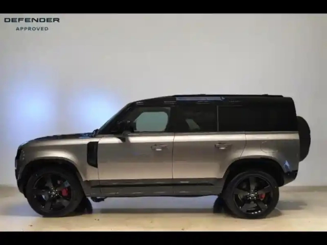 Land Rover Defender 110 2.0 p300e phev x — photo 3
