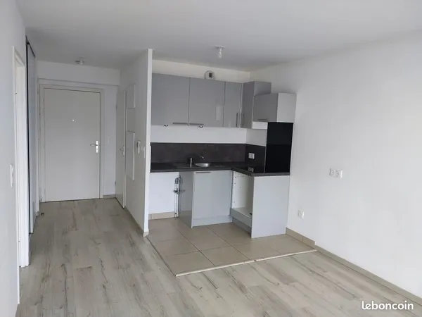 Location appartement t2 saint leger du bourg denis
