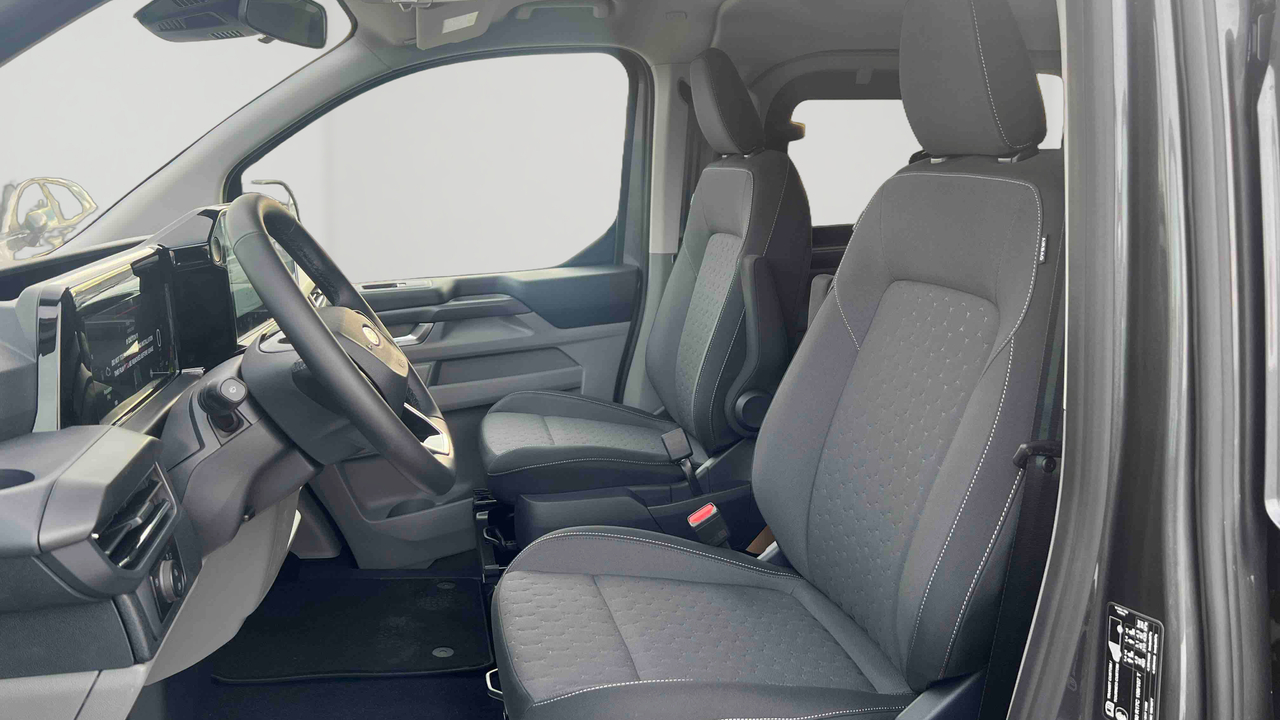 Ford Tourneo Custom 340 L2H1 2.5 Duratec 232 ch PHEV CVT — photo 11