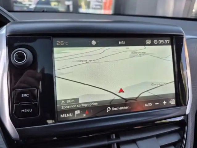 Peugeot 2008 1.2 puretech 110 s&amp;s crossway — photo 7