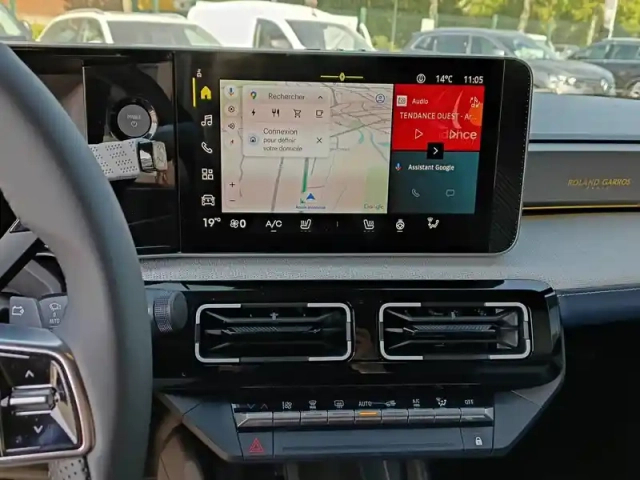 Renault 5 renault  e-tech electrique 10 ch autonomie confort — photo 12