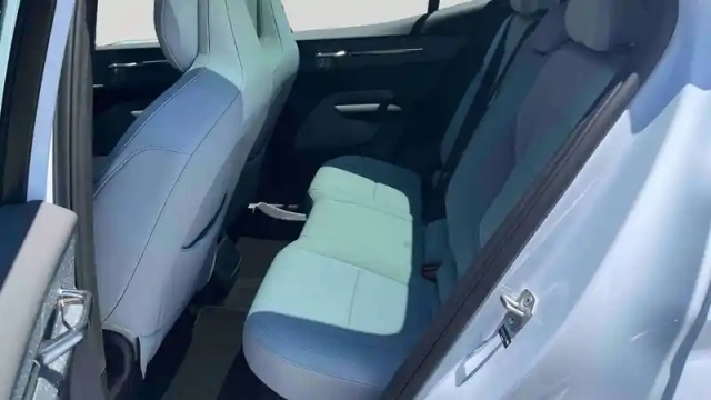 Volvo Ex30 single extended range 272 ch 1edt — photo 11