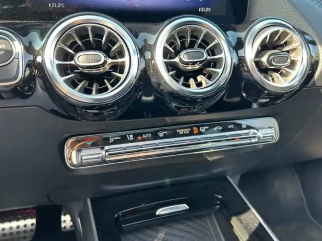 Mercedes Eqa 250+ — photo 19