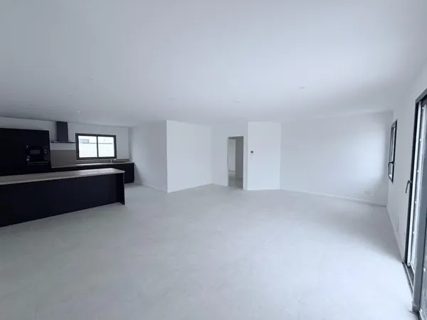 PAVILLON NEUF DE PLAIN PIED 3 CHAMBRES ET GARAGE A AIFFRES !