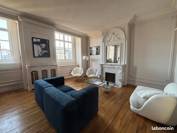 Appartement 5 pièces 220 m²