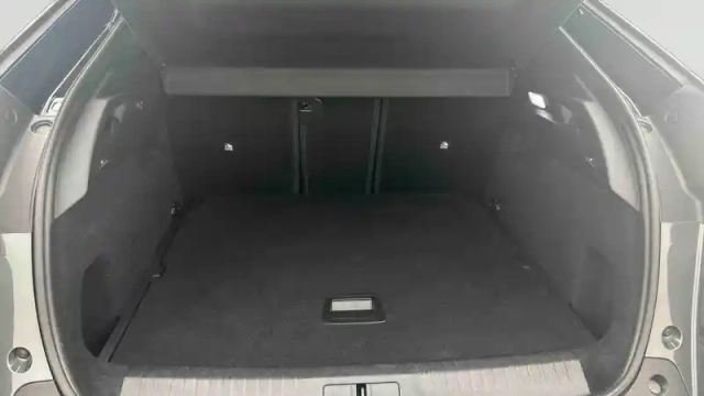 Peugeot 3008 hybrid 145 e-dcs6 — photo 32