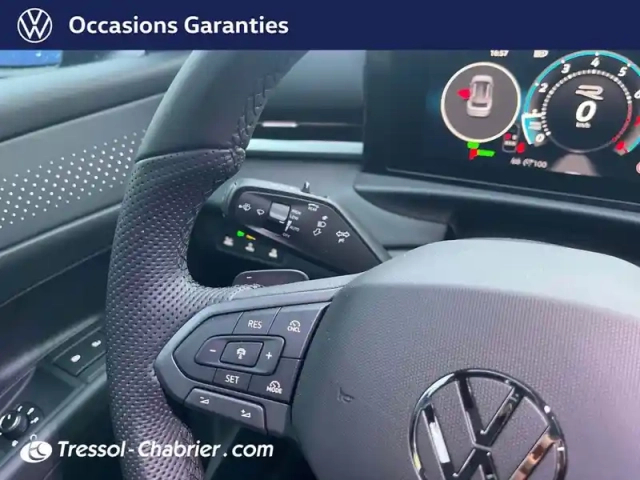 Volkswagen T-Roc 1.5 etsi evo2 hybrid 150 ch dsg7 — photo 21