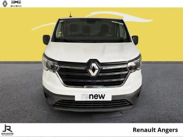 Renault Trafic fg l1h1 3t 2.0 blue dci 130ch confort - 16490? ht — photo 9